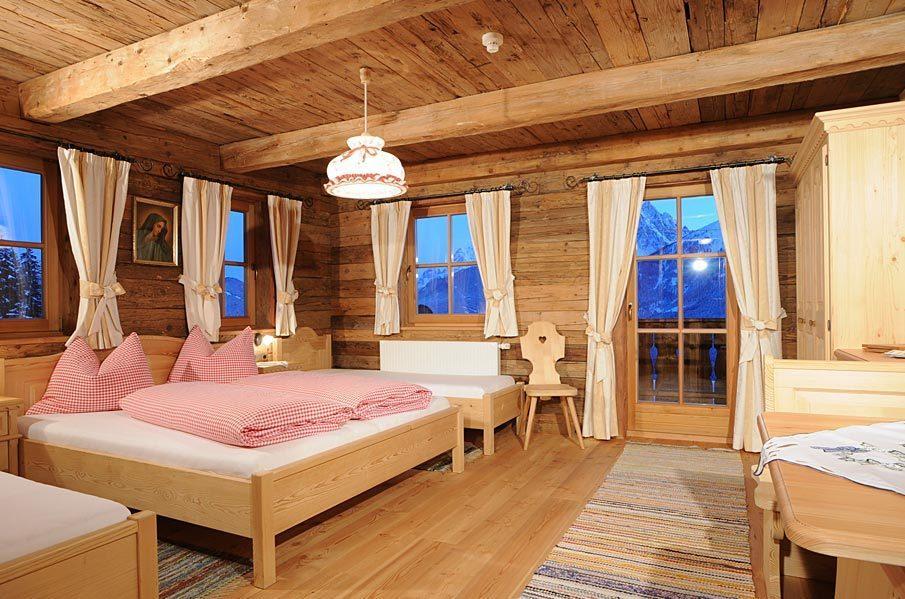 Glinzhof Mountain Natur Resort Agriturismo San Candido Habitación foto