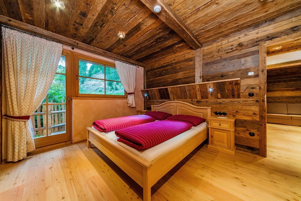 Glinzhof Mountain Natur Resort Agriturismo San Candido Habitación foto