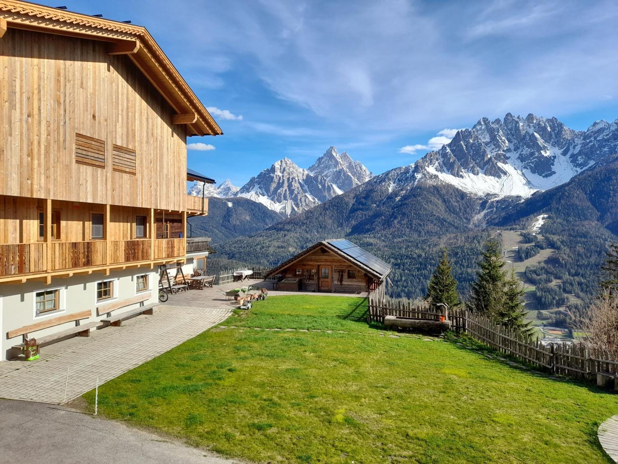 Glinzhof Mountain Natur Resort Agriturismo San Candido Exterior foto