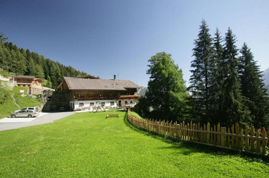 Glinzhof Mountain Natur Resort Agriturismo San Candido Exterior foto