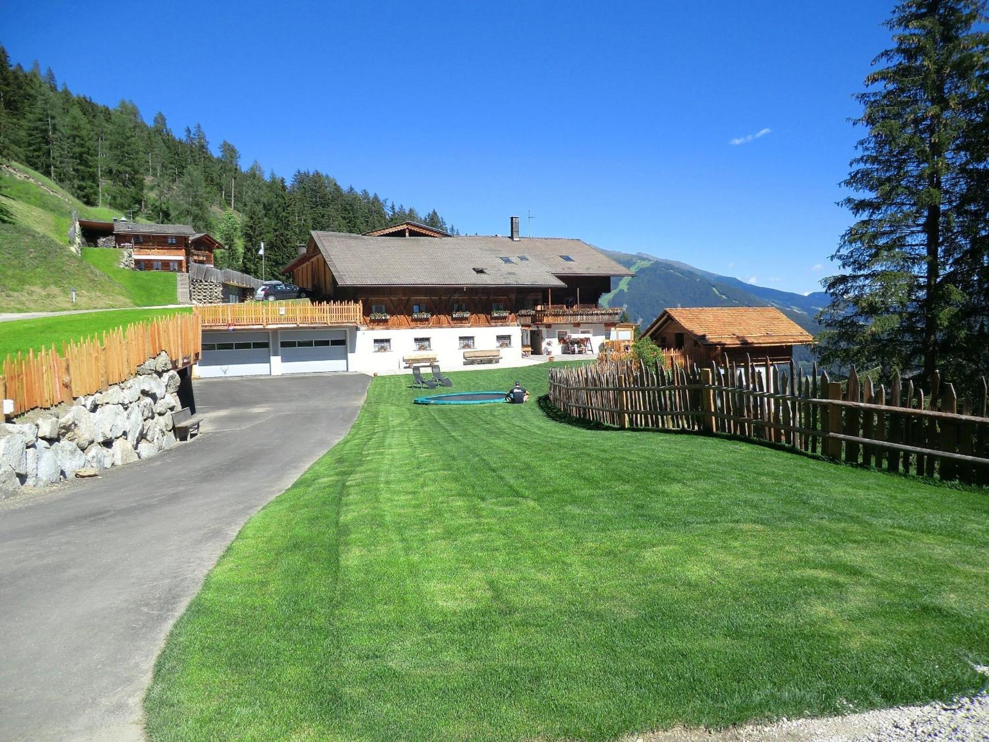 Glinzhof Mountain Natur Resort Agriturismo San Candido Exterior foto