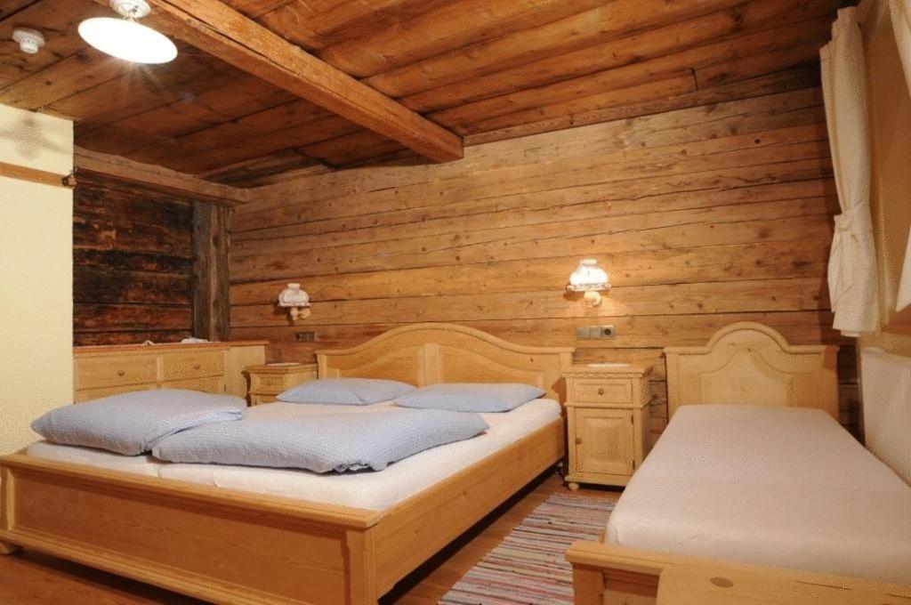 Glinzhof Mountain Natur Resort Agriturismo San Candido Habitación foto